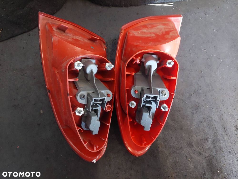 KOMPLETNY TYŁ KLAPA BAGAŻNIKA ZDERZAK TYŁ LAMPY ALFA ROMEO 147 I 821/A - 3