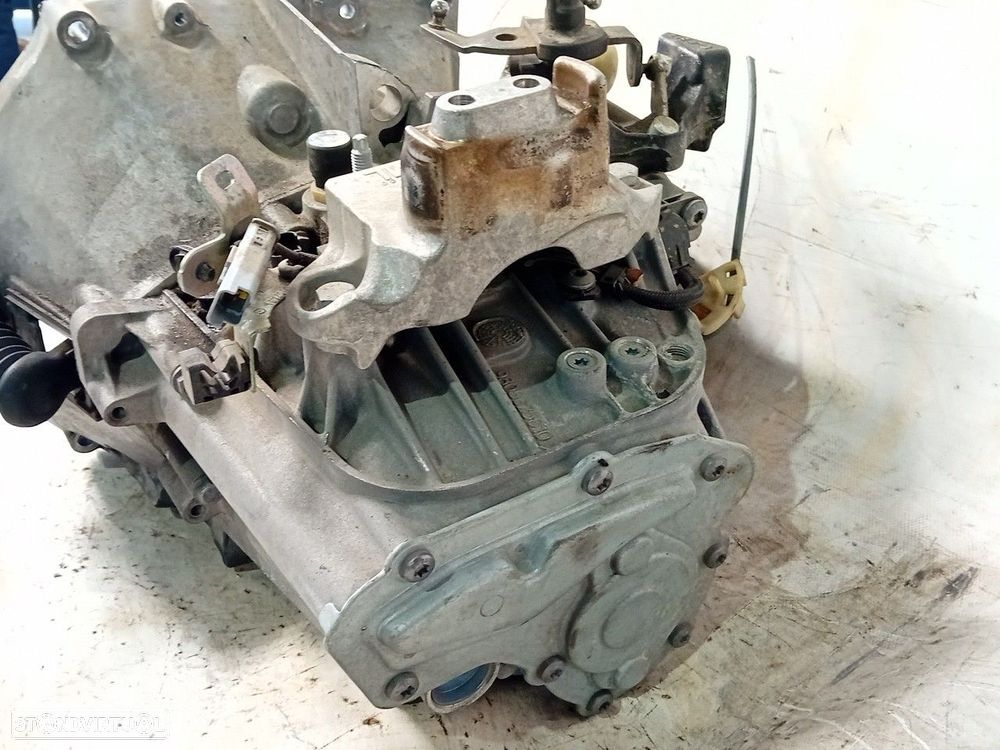 Caixa de velocidades manual PEUGEOT 3008 II (M_) - 4