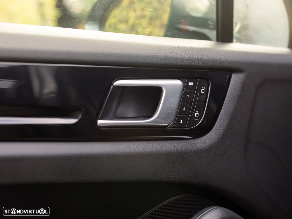 Porsche Cayenne Coupé E-Hybrid - 36