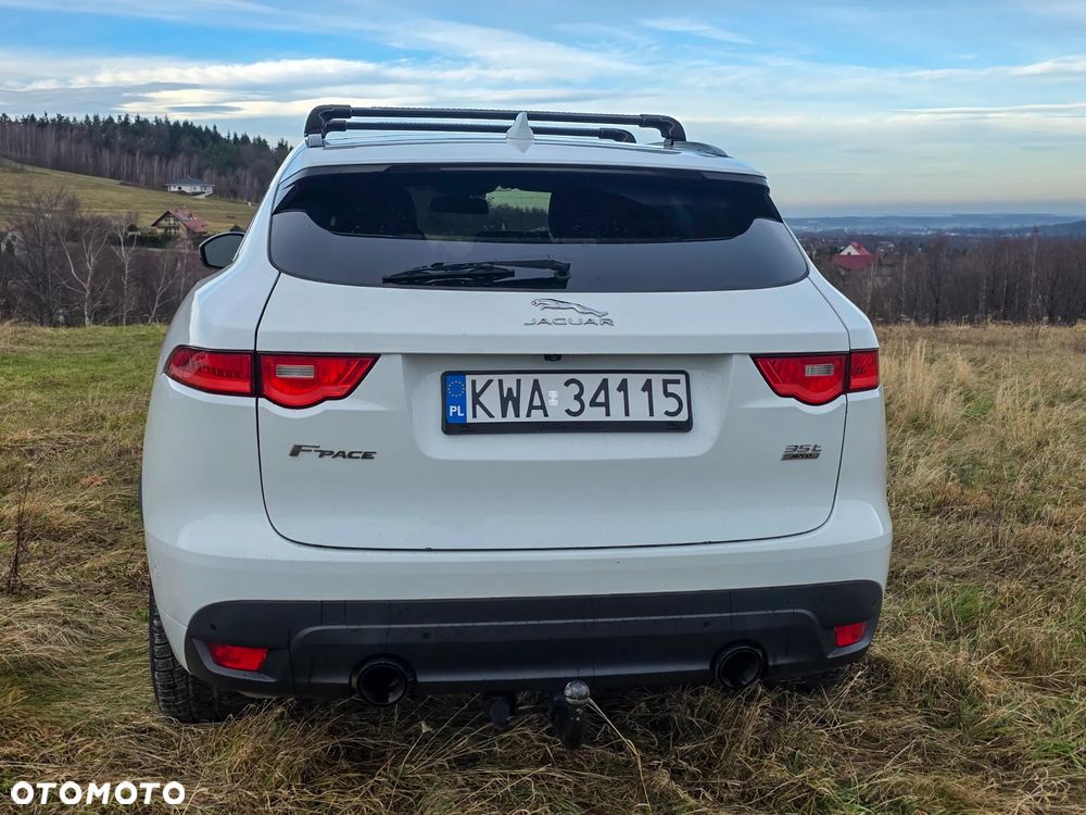 Jaguar F-Pace 35t AWD R-Sport - 4