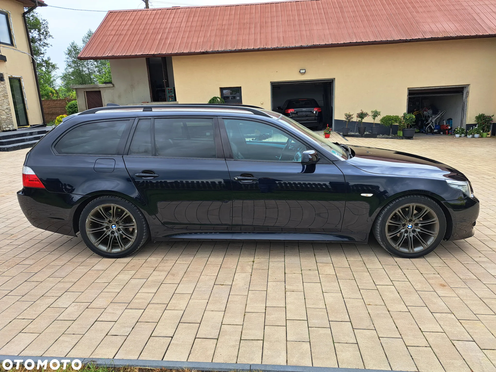 BMW Seria 5 525d Touring Sport-Aut - 8