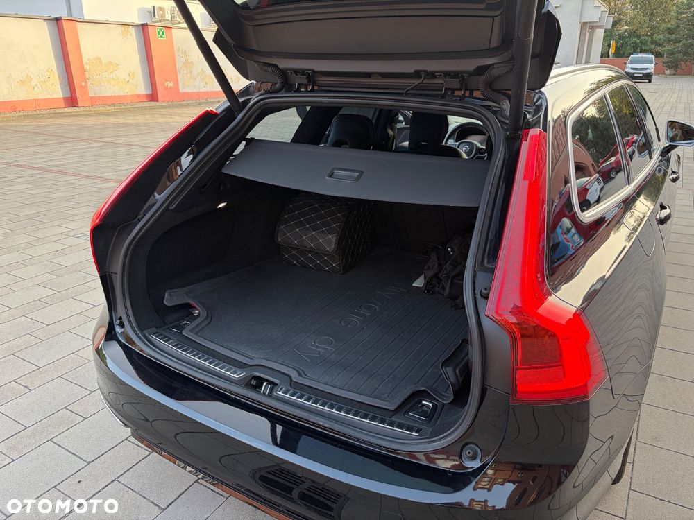 Volvo V90 D3 R-Design - 13