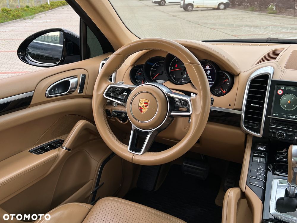 Porsche Cayenne Diesel Platinum Edition - 33