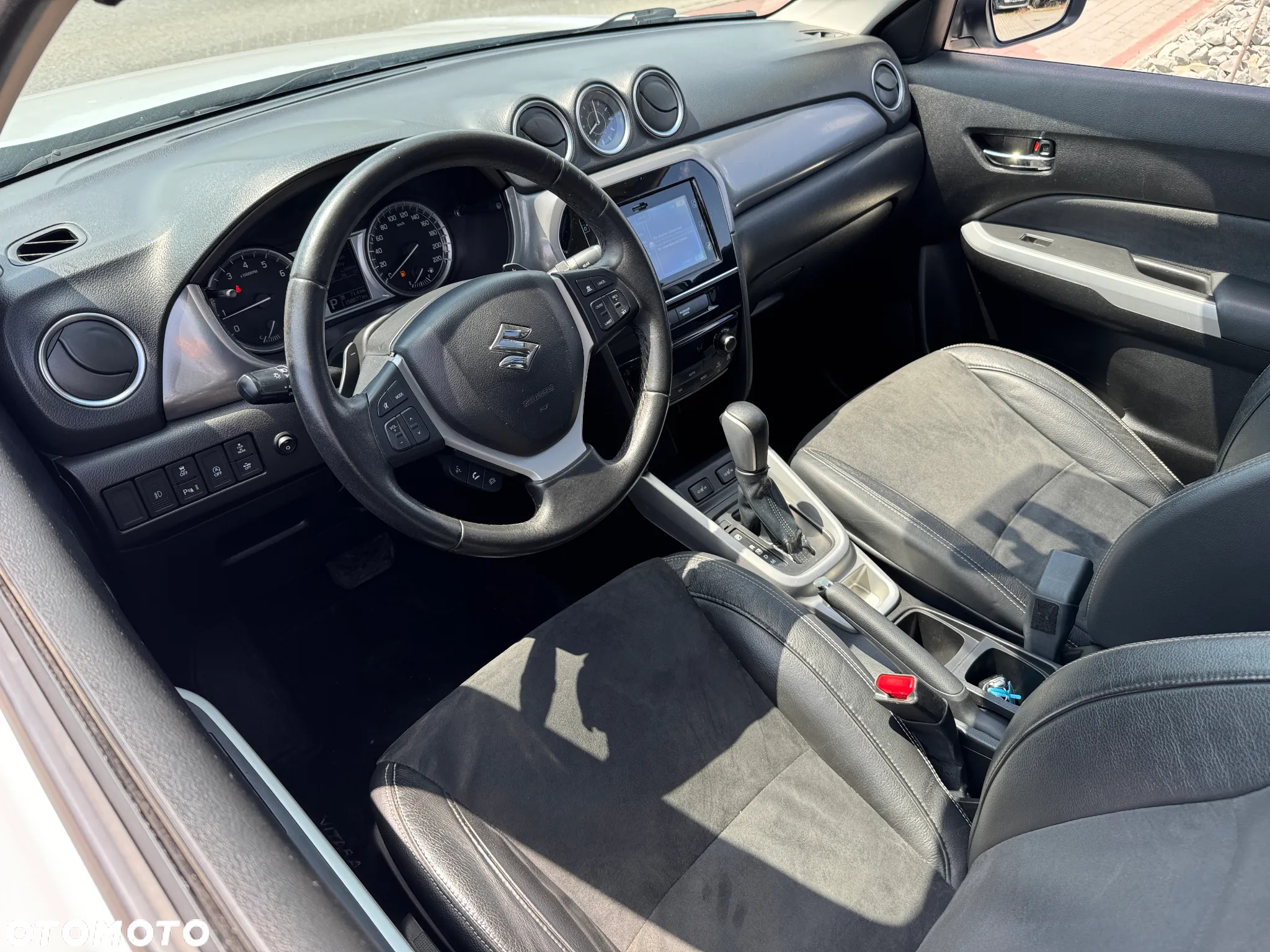 Suzuki Vitara 1.6 XLED SUN 4WD - 5