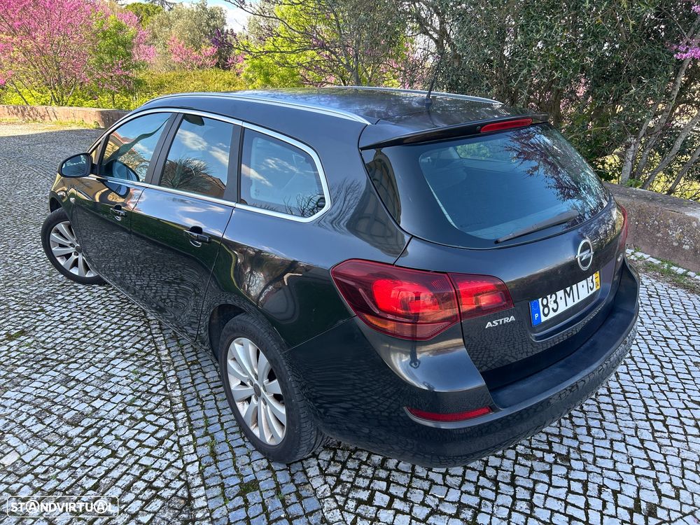 Opel Astra Sports Tourer - 3