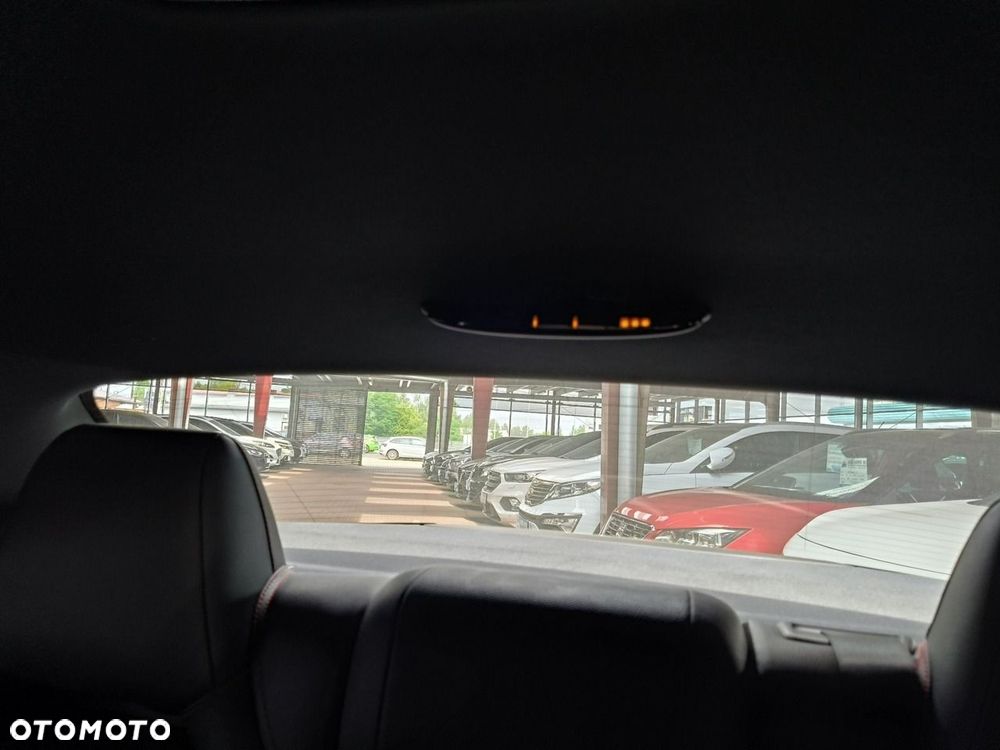 Mercedes-Benz CLA 180 7G-DCT AMG Line - 30