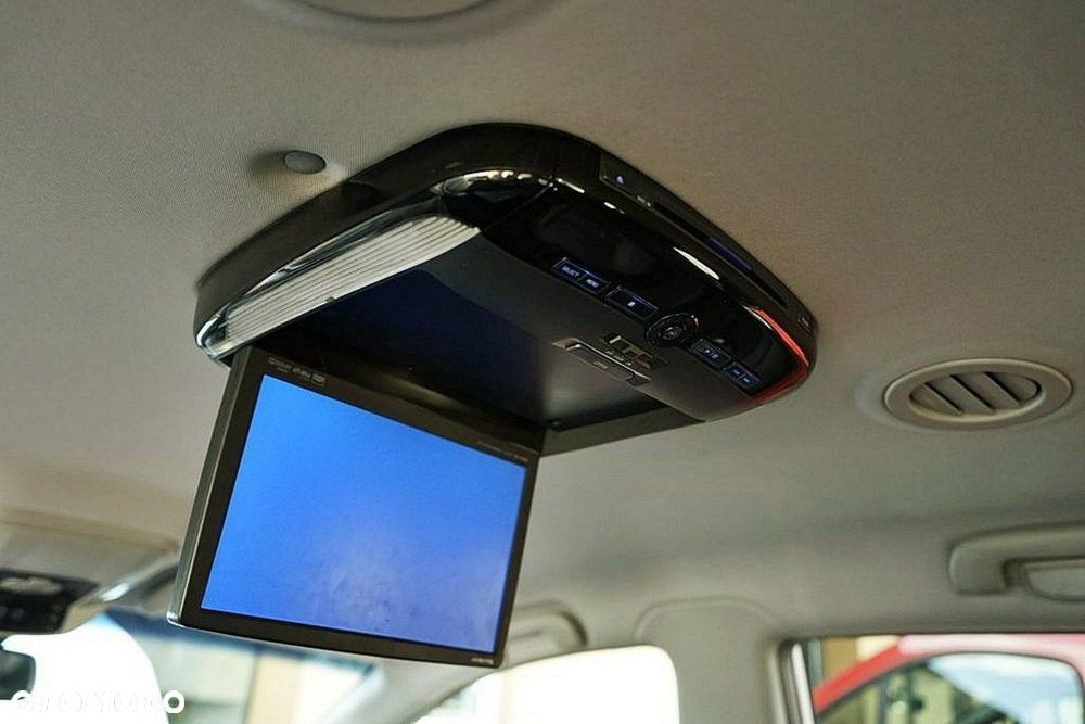 SsangYong/KGM Rodius - 32