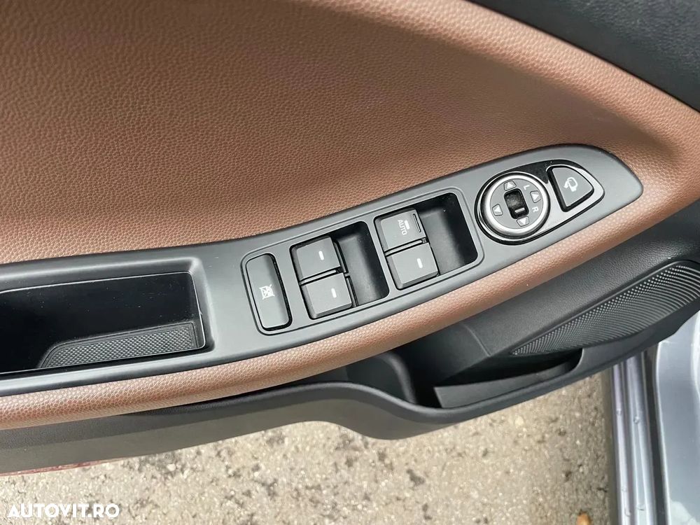 Hyundai i20 1.25 M/T Black Line - 10