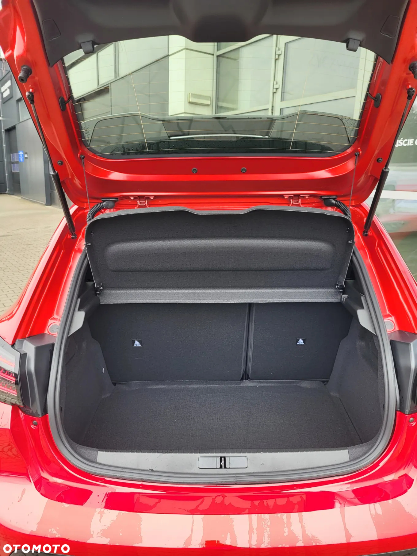 Peugeot 208 1.2 mHEV GT - 7
