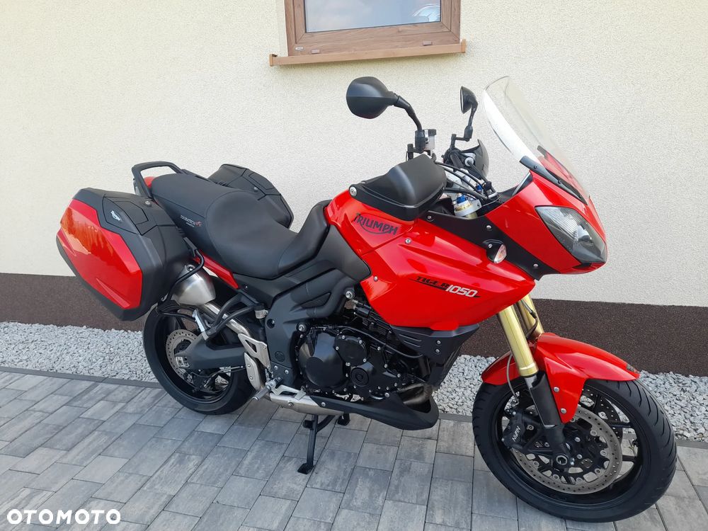 Triumph Tiger - 2