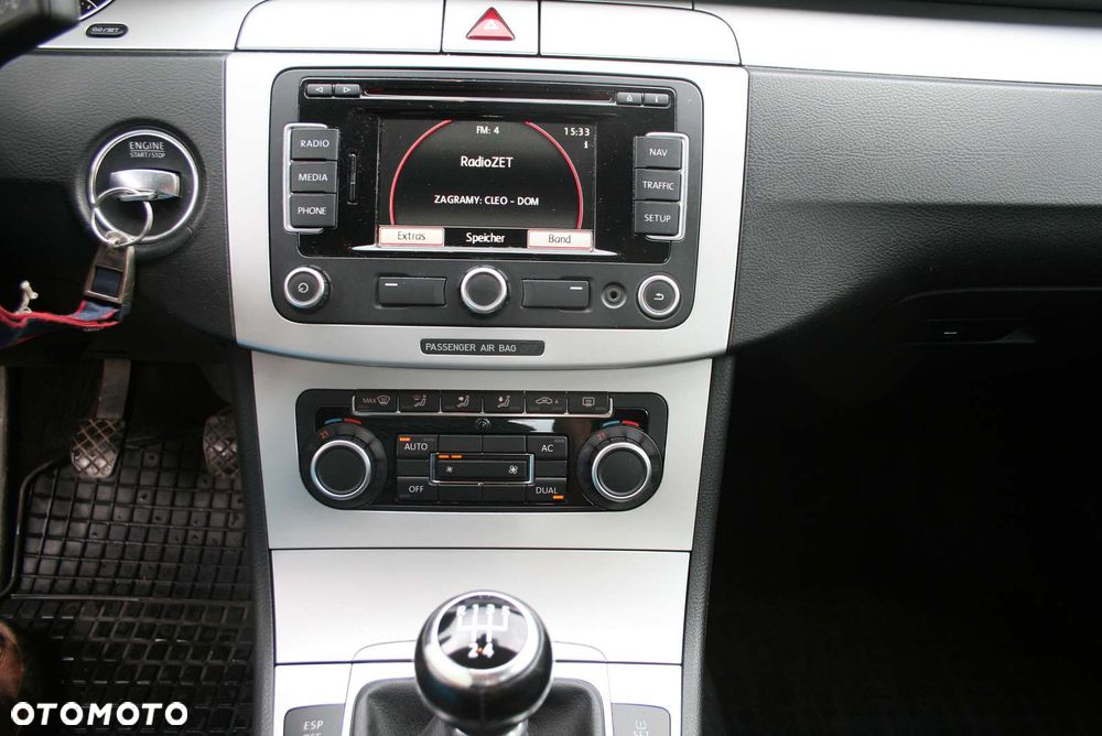Volkswagen Passat 1.6 TDI DPF BlueMotion Technology Comfortline - 5