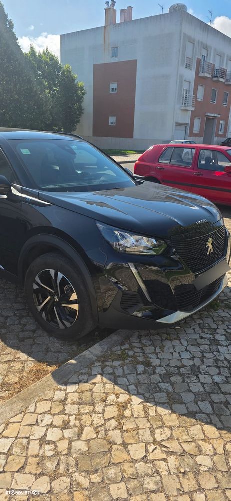 Peugeot e-2008 Allure - 10