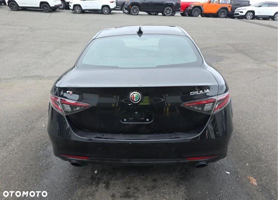 Alfa Romeo Giulia 2.0 Turbo TI Q4 - 6
