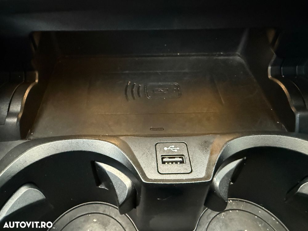 BMW Seria 3 320d xDrive Aut. Sport Line - 36