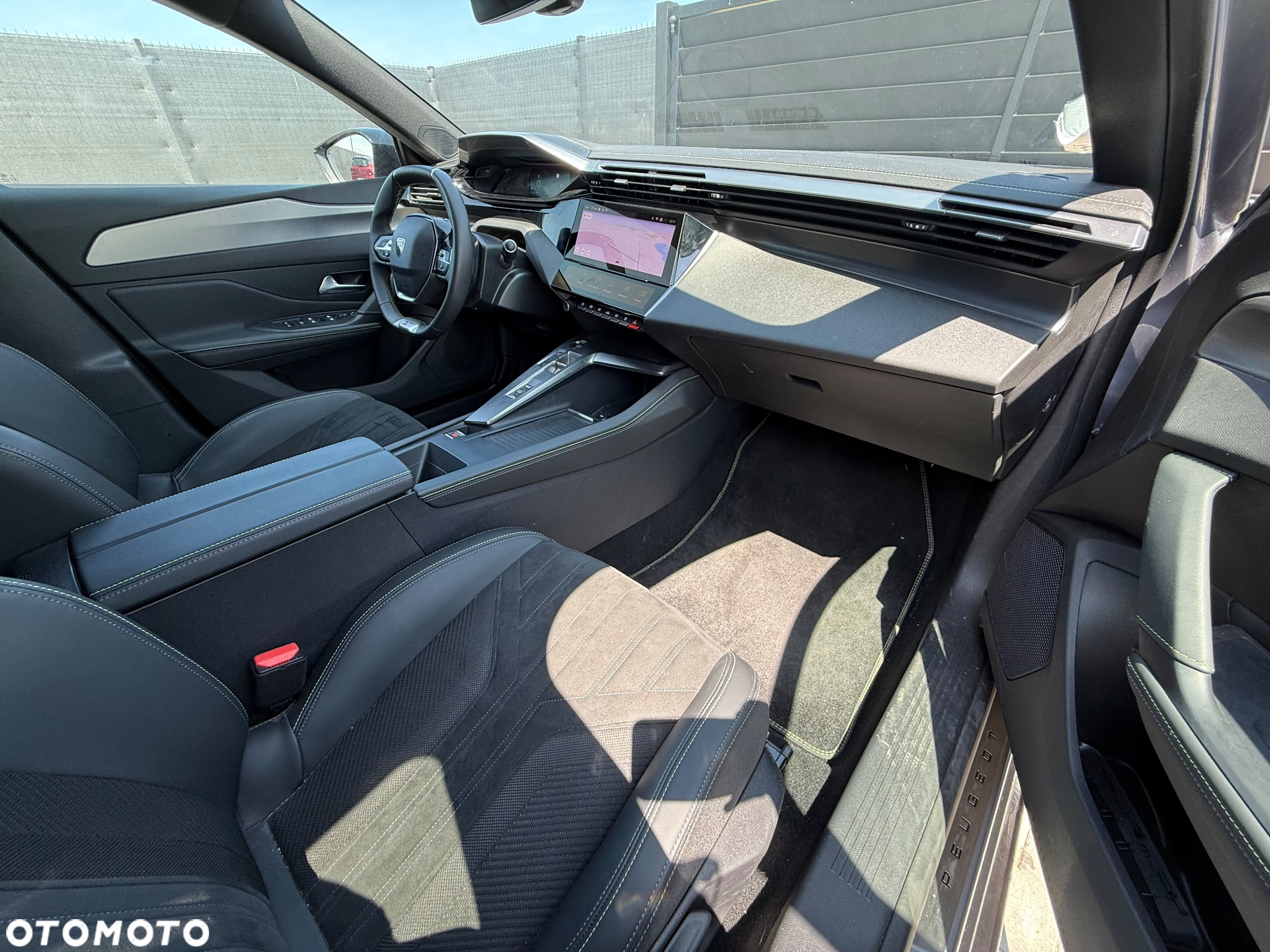 Peugeot 308 PureTech 130 EAT8 GT - 11