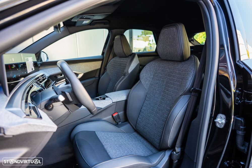Peugeot E-3008 73 kWh Allure - 8