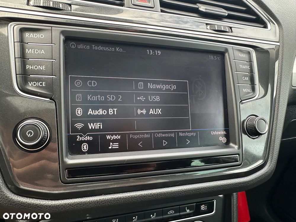 Volkswagen Tiguan - 33