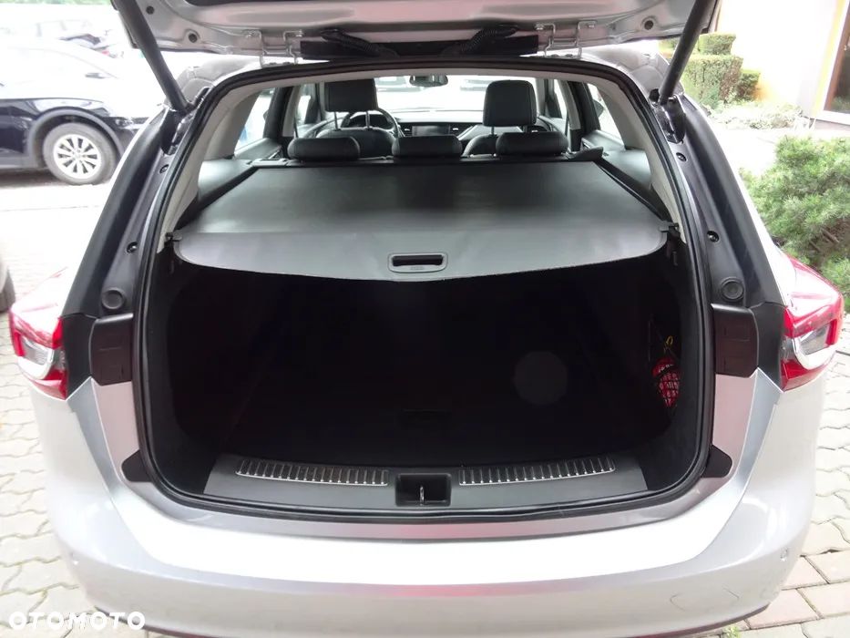 Opel Insignia 1.5 T Elite S&S - 9