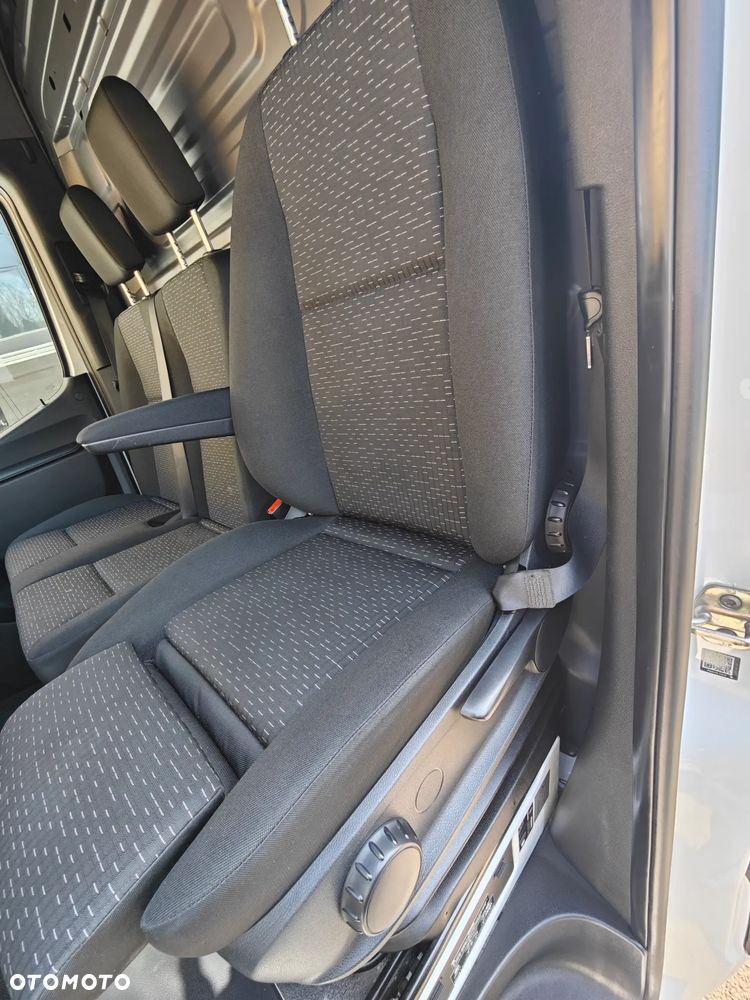 Mercedes-Benz Sprinter - 29