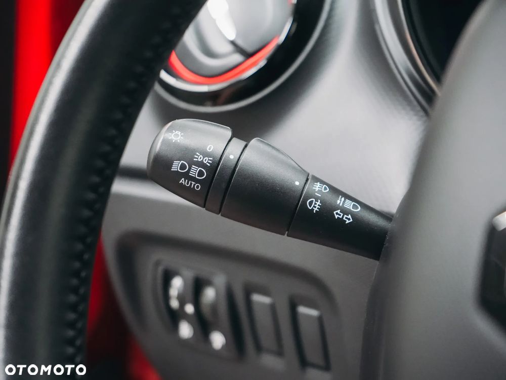 Renault Captur TCe 120 EDC Helly Hansen - 14