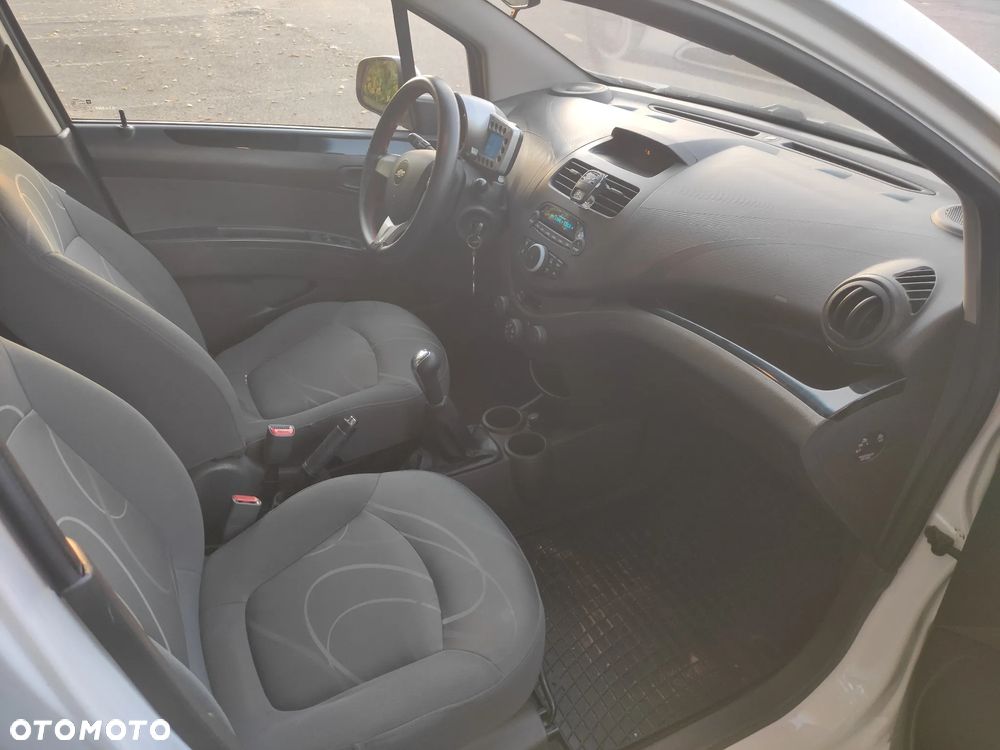 Chevrolet Spark - 10