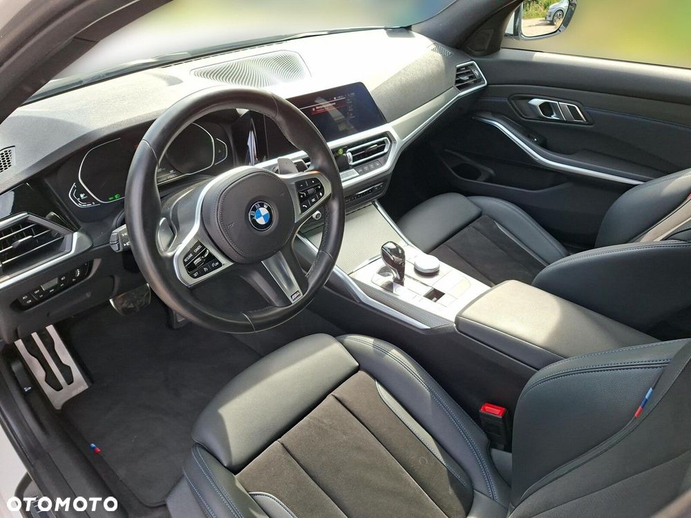 BMW Seria 3 320d xDrive M Sport sport - 10
