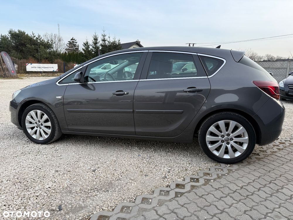 Opel Astra 1.4 T Cosmo - 22