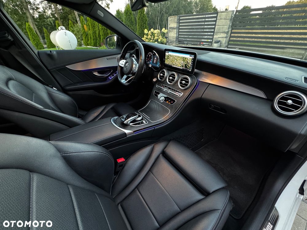 Mercedes-Benz Klasa C 220 d 4MATIC 9G-TRONIC - 3
