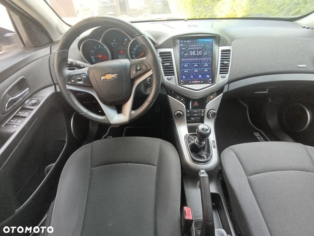 Chevrolet Cruze 1.6 LT - 7