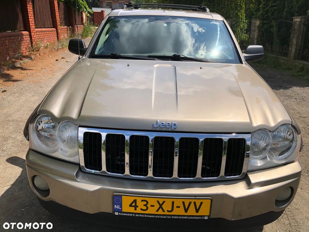 Jeep Grand Cherokee - 8