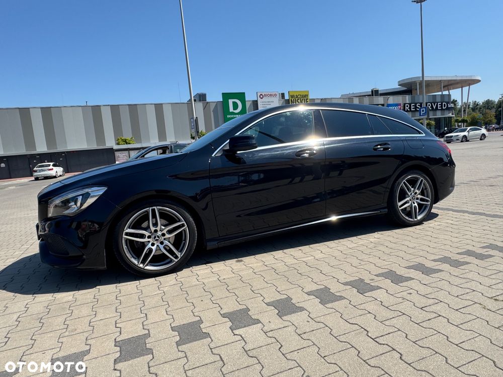 Mercedes-Benz CLA 180 7G-DCT - 4