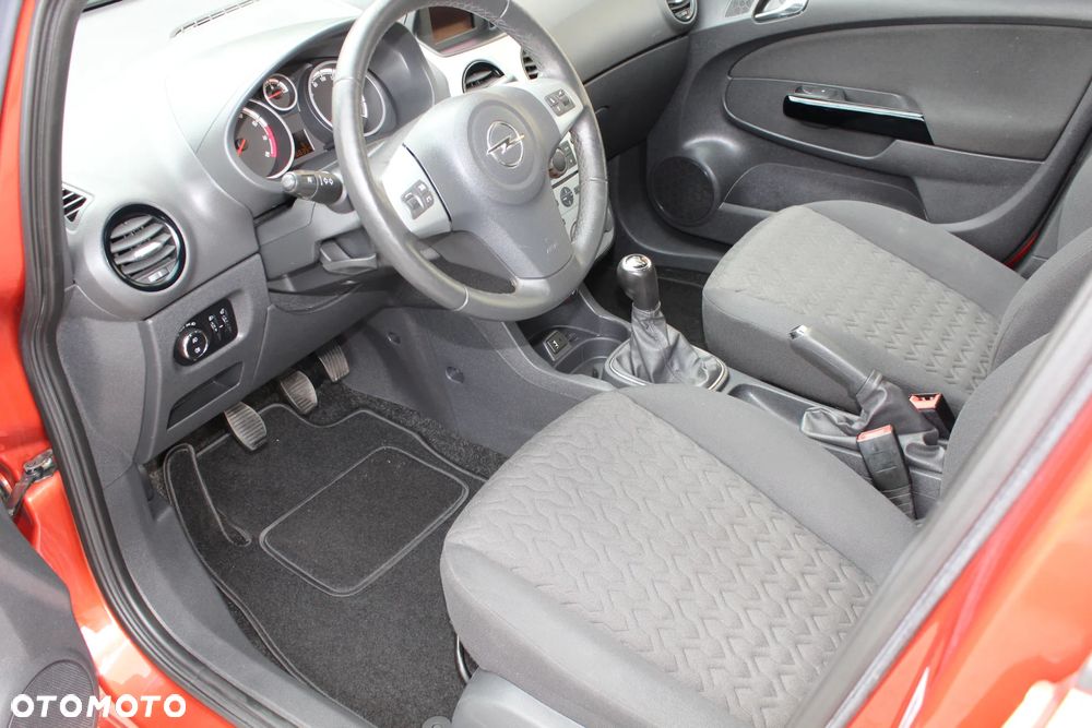 Opel Corsa 1.4 16V Active - 13