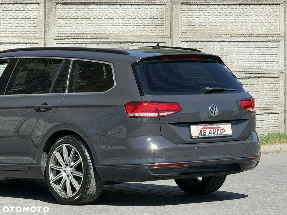Volkswagen Passat - 39