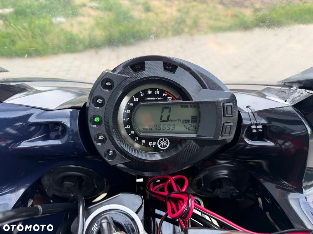 Yamaha FZ - 26