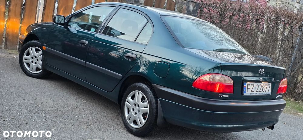 Toyota Avensis 1.6 VVT-i Terra Plus - 4