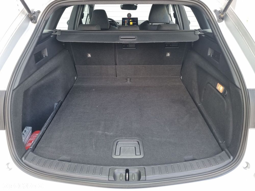 Toyota Corolla 2.0 Hybrid Comfort - 12