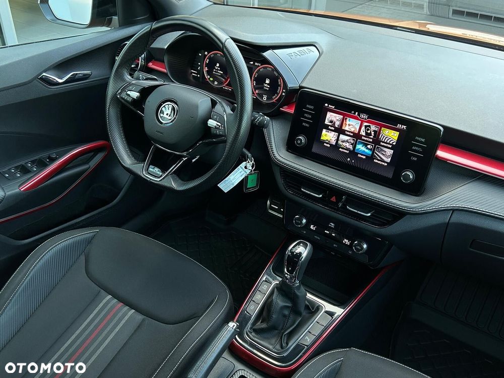 Skoda Fabia 1.5 TSI Monte Carlo DSG - 17