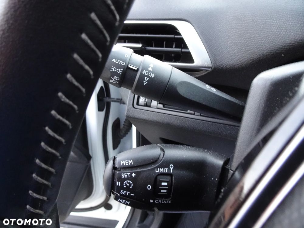 Peugeot 3008 - 38