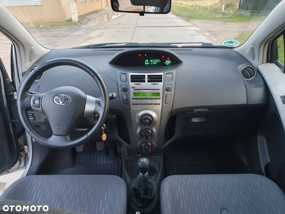 Toyota Yaris 1.33 VVT-i Cool - 7