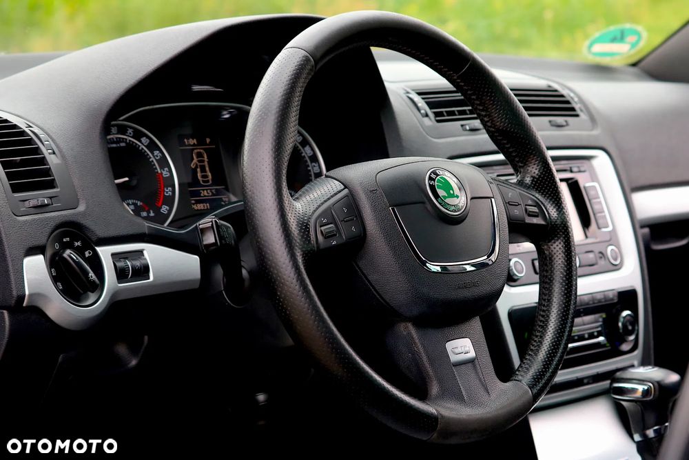 Skoda Octavia 2.0 TDI DPF RS DSG - 14