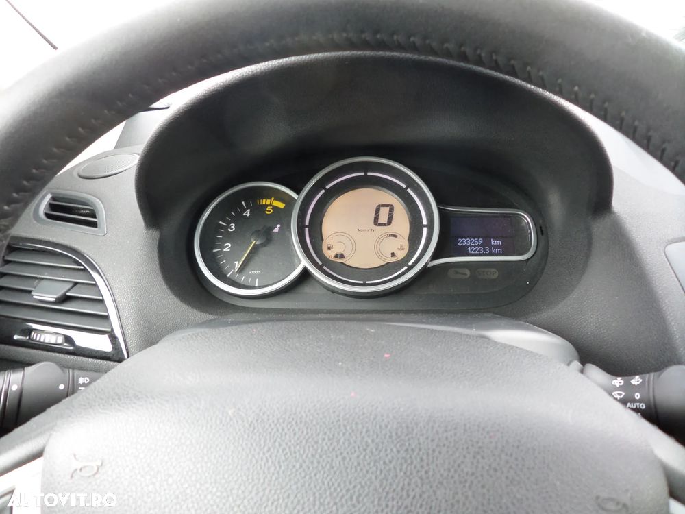 Renault Megane 1.5 dCi Dynamique - 33