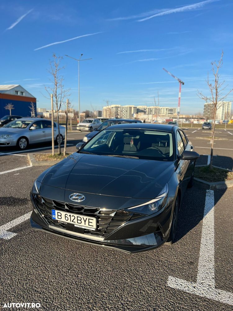 Hyundai Elantra 1.6 l 123 CP CVT Comfort - 2