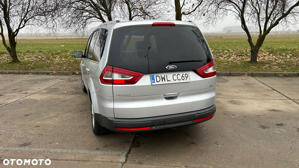 Ford Galaxy 2.0 TDCi Ghia - 14
