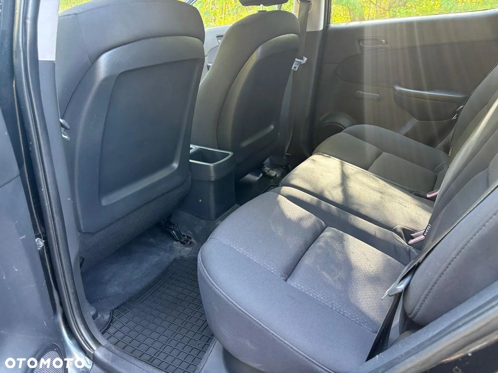 Hyundai i30 1.6 CRDi Classic + - 10