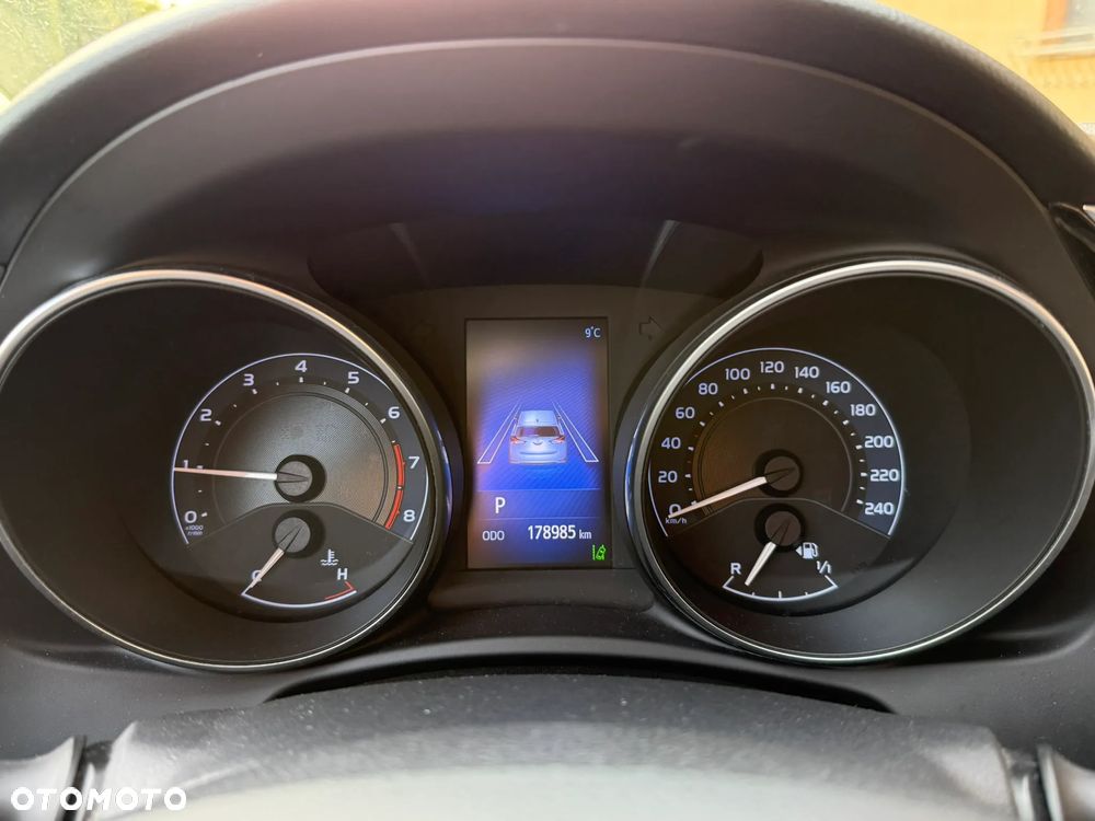 Toyota Auris 1.6 Valvematic Multidrive S Executive - 13