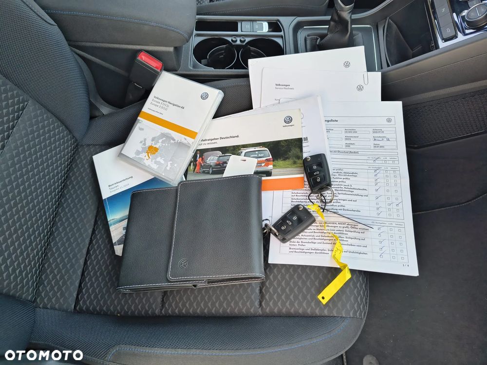 Volkswagen Touran 2.0 TDI BMT United - 34