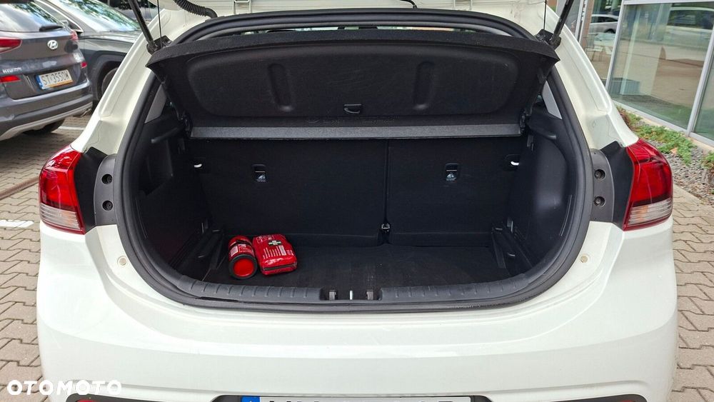 Kia Rio - 9