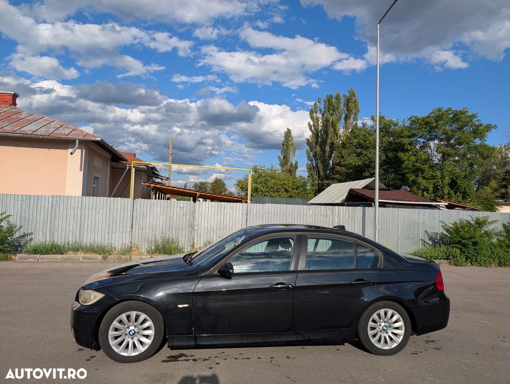 BMW Seria 3 318i - 6