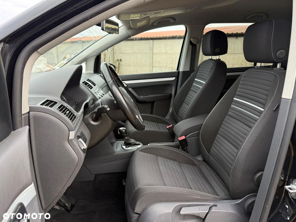 Volkswagen Touran 1.6 TDI SCR (BlueMotion Technology) DSG Comfortline - 8