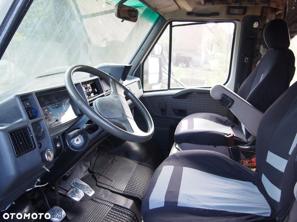 Peugeot J5 - 6